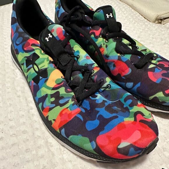 Under Armor EUC Sneakers Size 11 - Picture 1 of 4